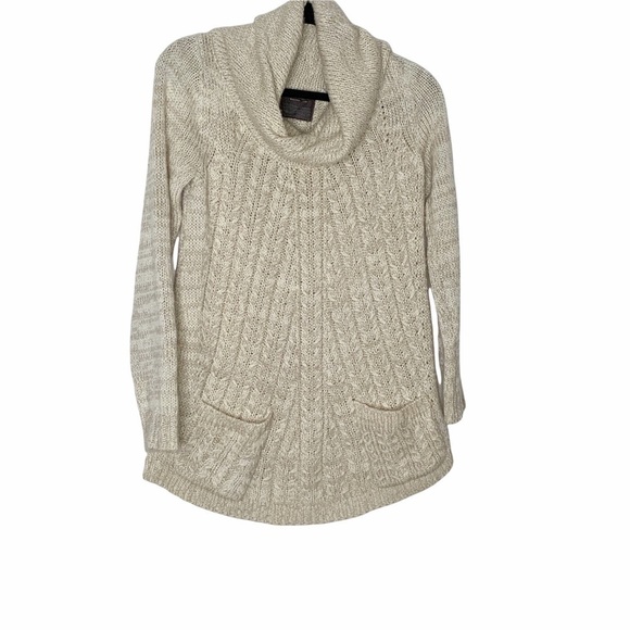 𝅺guinevere turtle neck sweater. front pockets. S - Picture 1 of 7